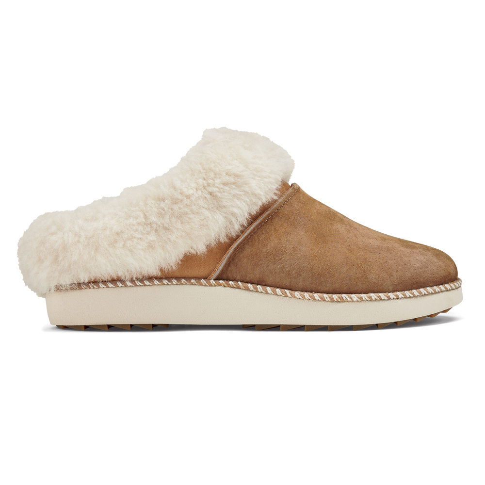 Ku‘i Women‘s Slip-On Slippers - Tan / Bone | Women OluKai for sale