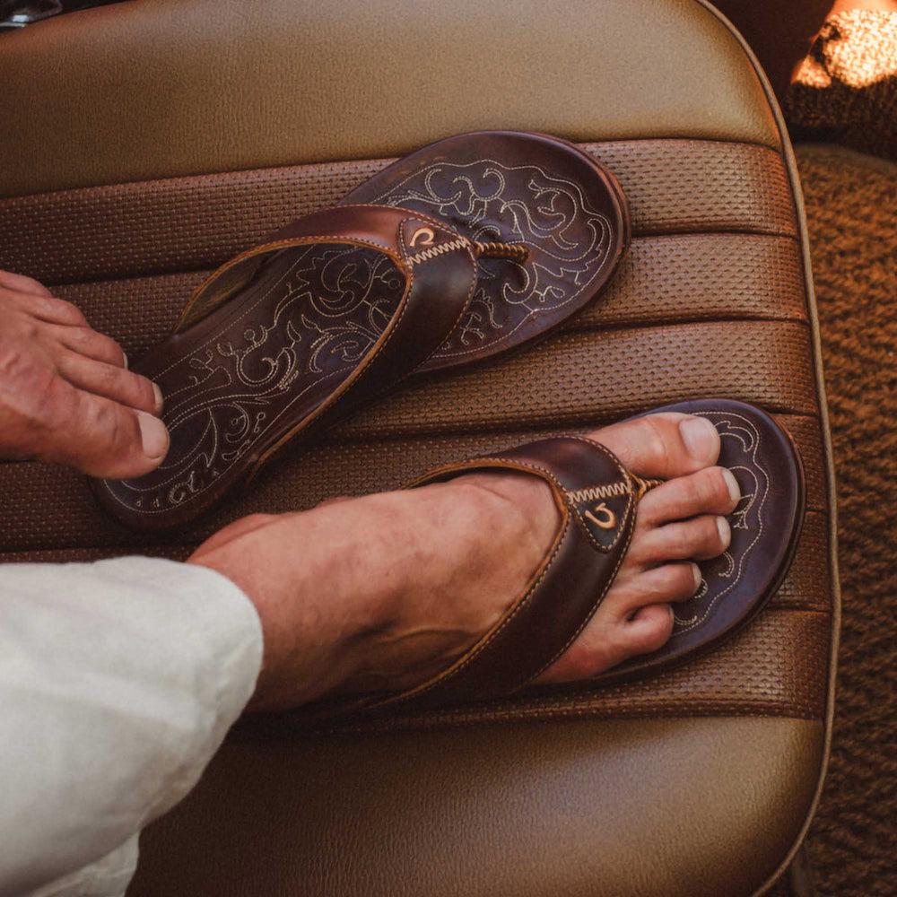 Mekila Men's Full-Grain Leather Beach Sandals - Natural | Men OluKai online
