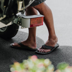 Kīpī Men’s Comfortable Beach Sandals - Black | Men OluKai outlet