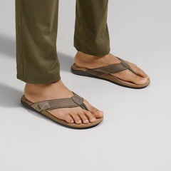 Tuahine Men's Waterproof Leather Beach Sandals - Hunter | Men OluKai online