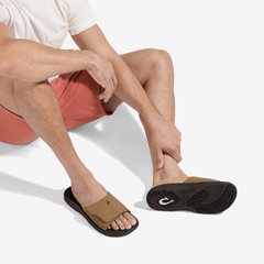 Nalu Slide - Tan / Dk Java | Men OluKai on sale