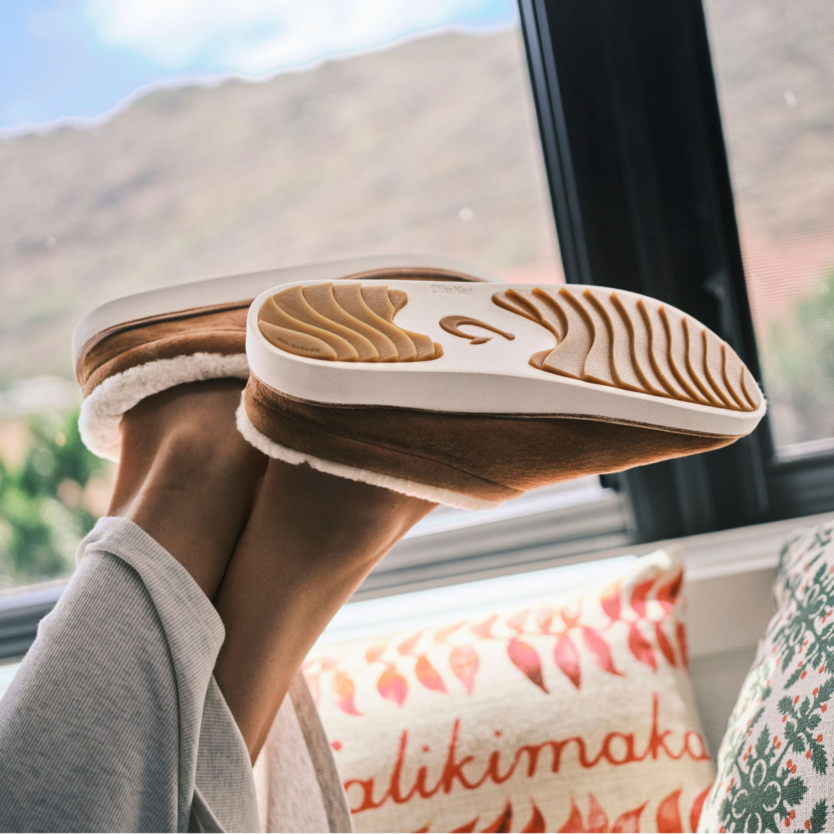 Mani - Tan / Golden Sand | Women OluKai cheap