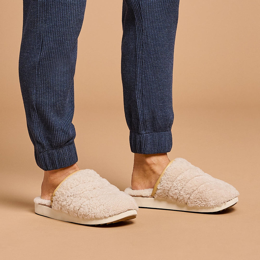 Pūpū Mua Women’s Shearling Mule Slipper - Tapa | Women OluKai near me