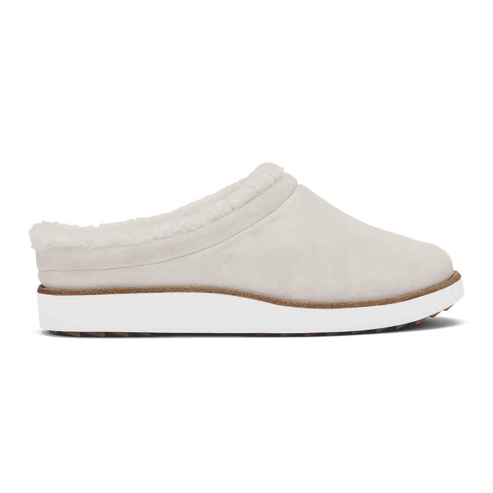 Mani - Puka / Golden Sand | Women OluKai near me