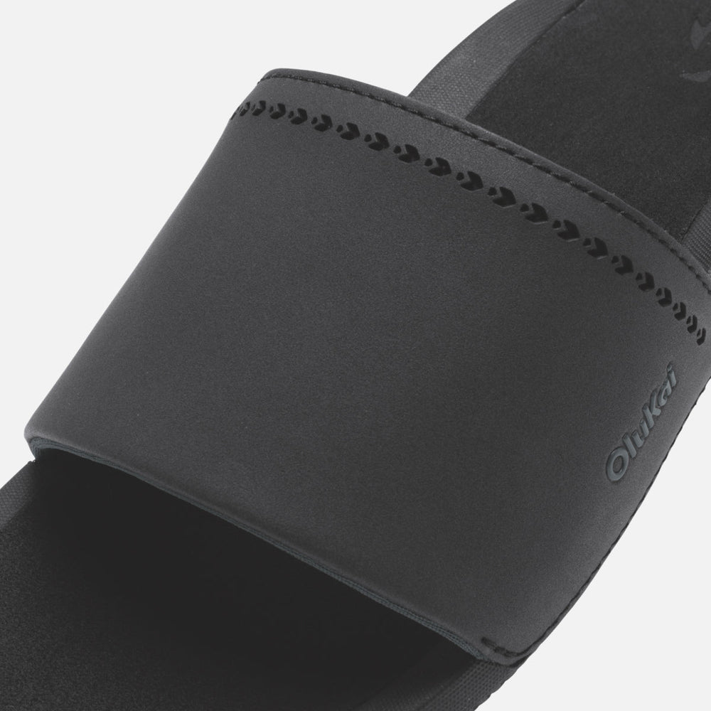 Ulele Slide - Black / Black | Women OluKai sale